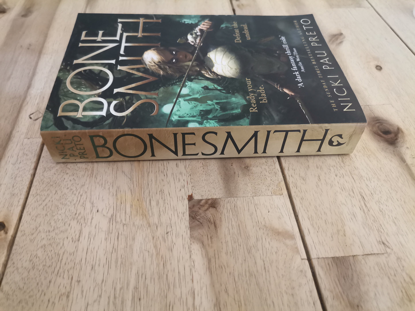 Bonesmith – Nicki Pau Preto
