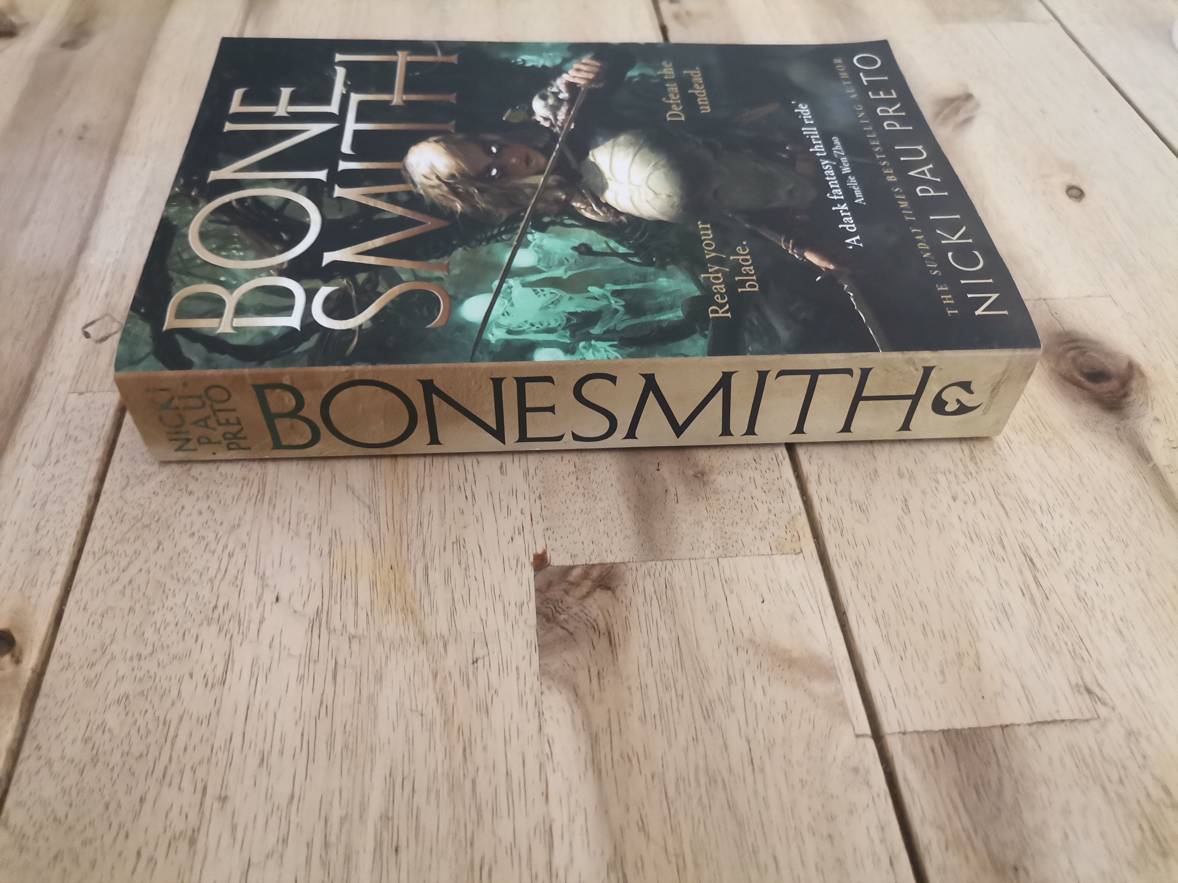 Bonesmith – Nicki Pau Preto