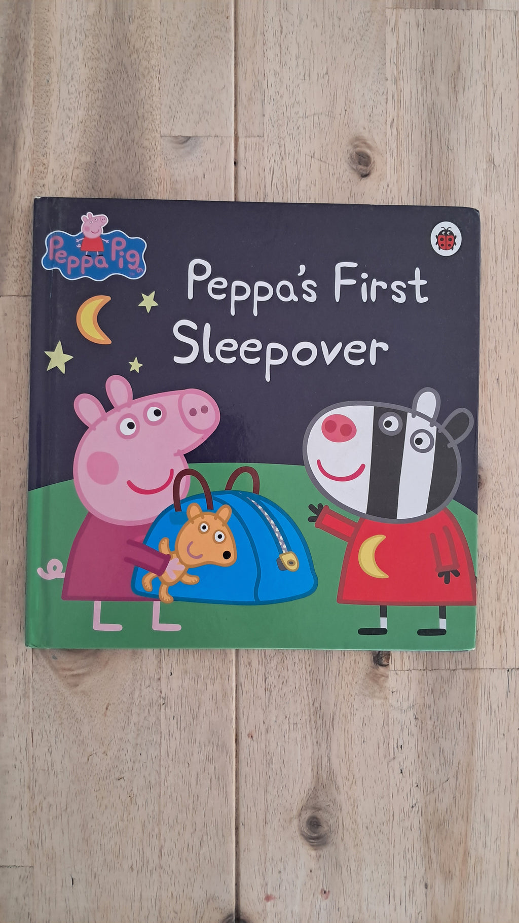 Peppa's First Sleepover – Ladybird / Mark Baker & Neville Astley