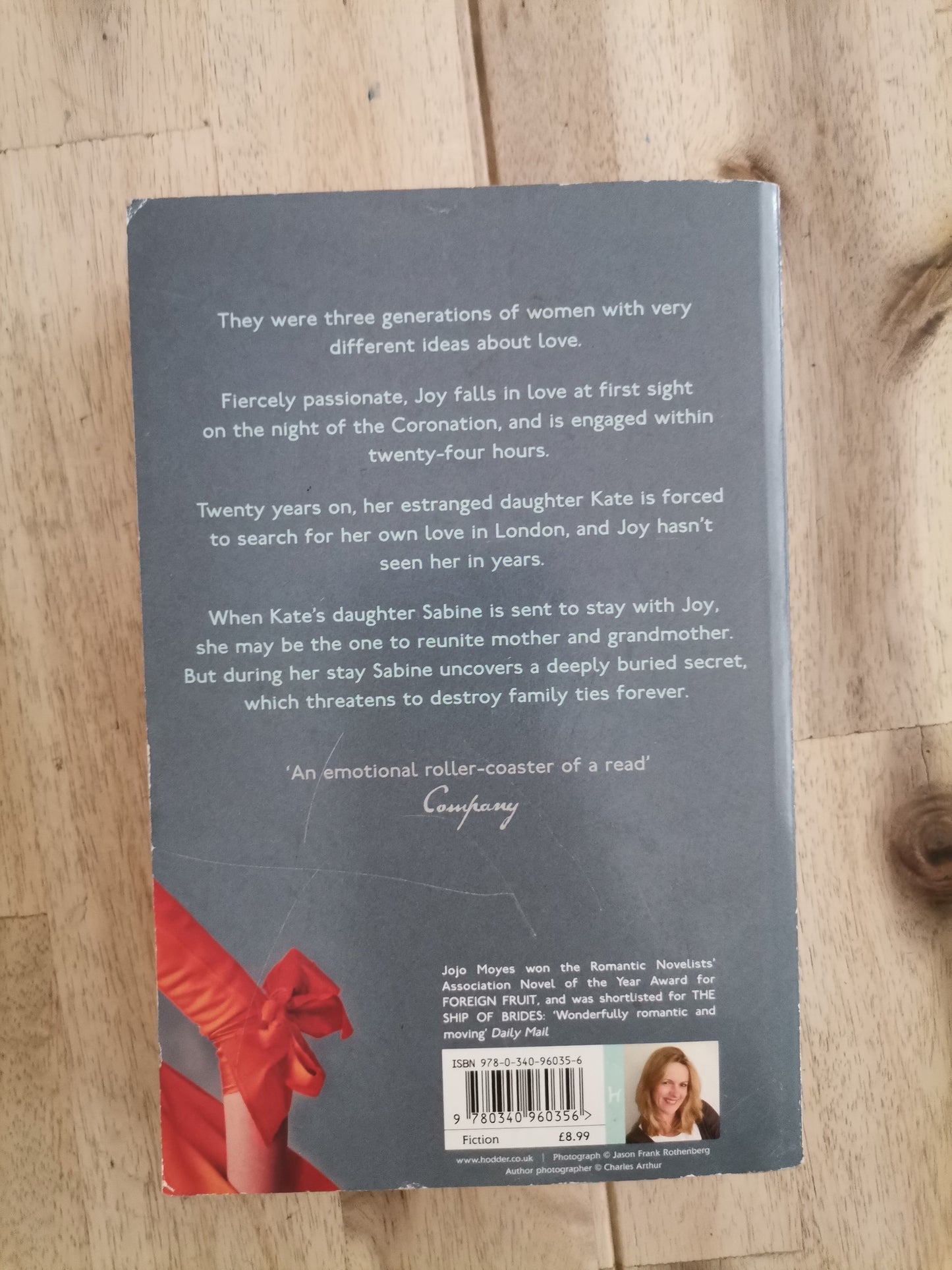 Sheltering Rain – Jojo Moyes