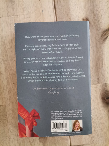 Sheltering Rain – Jojo Moyes