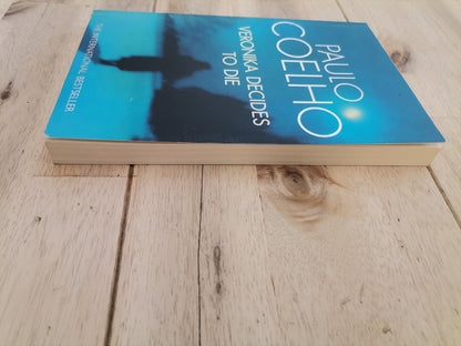 Veronica Decides to Die by Paulo Coelho