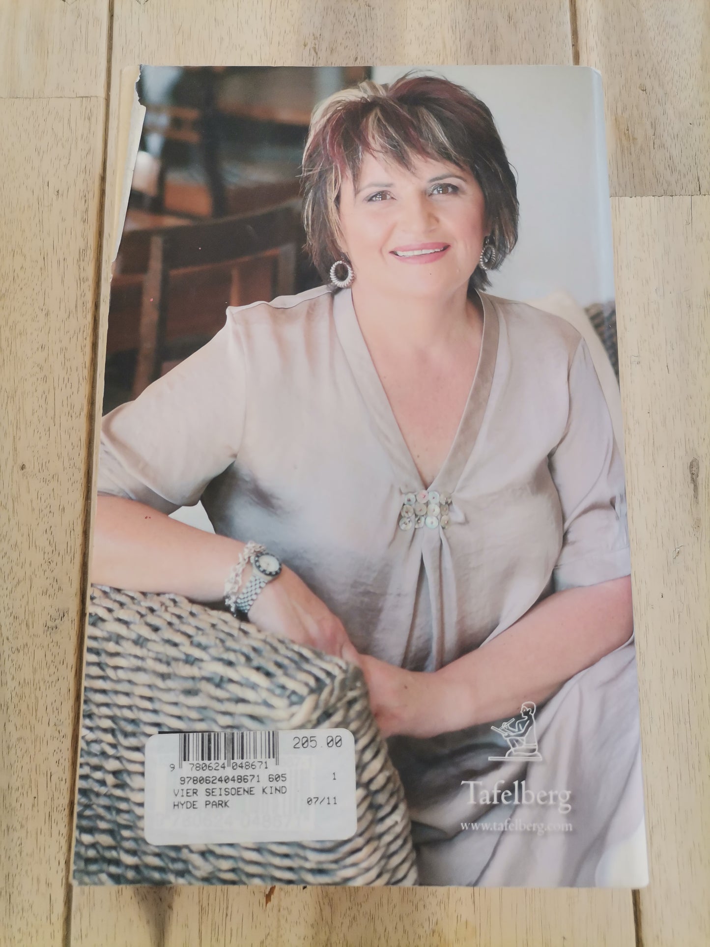 Vier Seisone Kind by Wilma Adriaanse