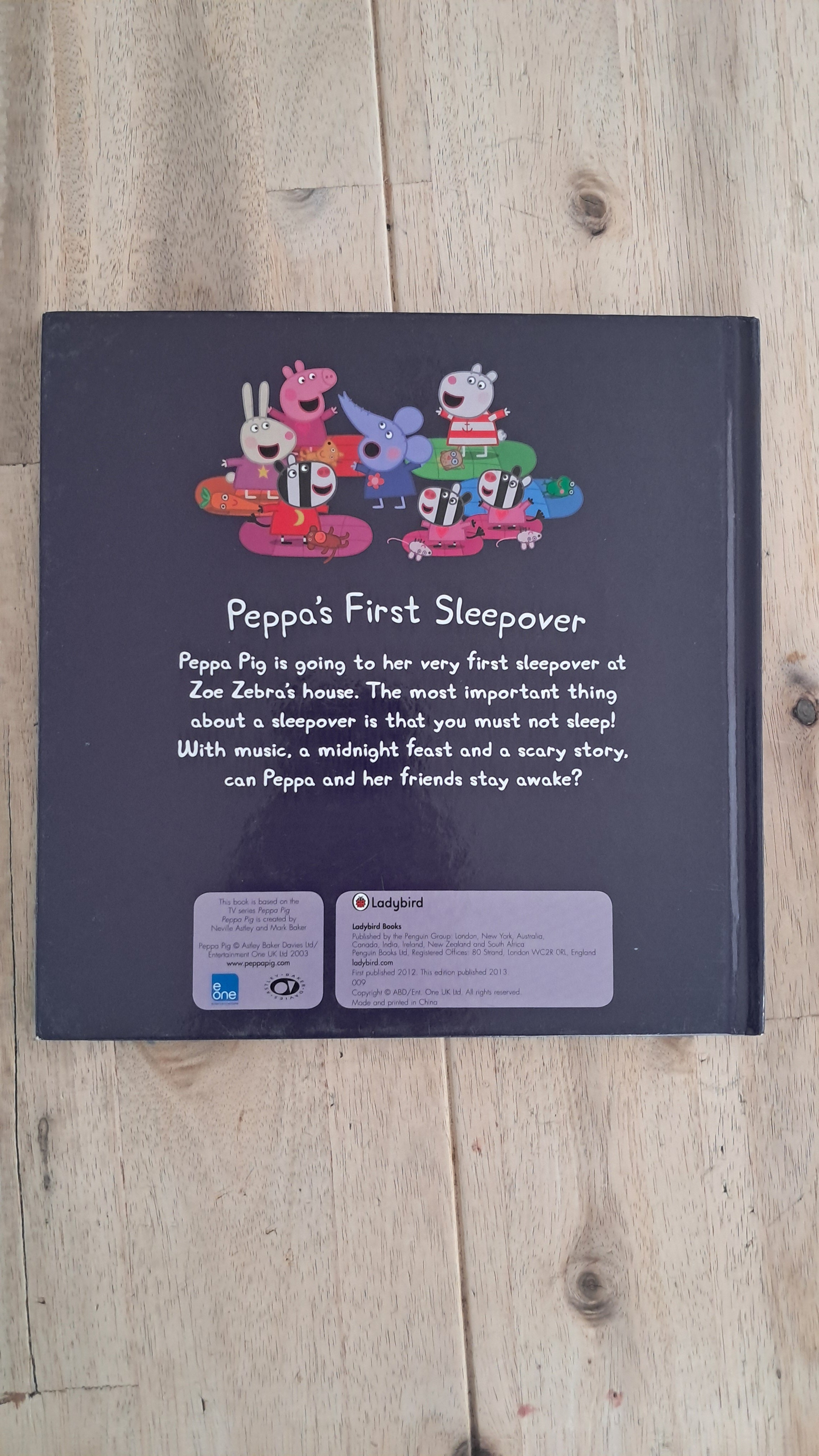 Peppa's First Sleepover – Ladybird / Mark Baker & Neville Astley