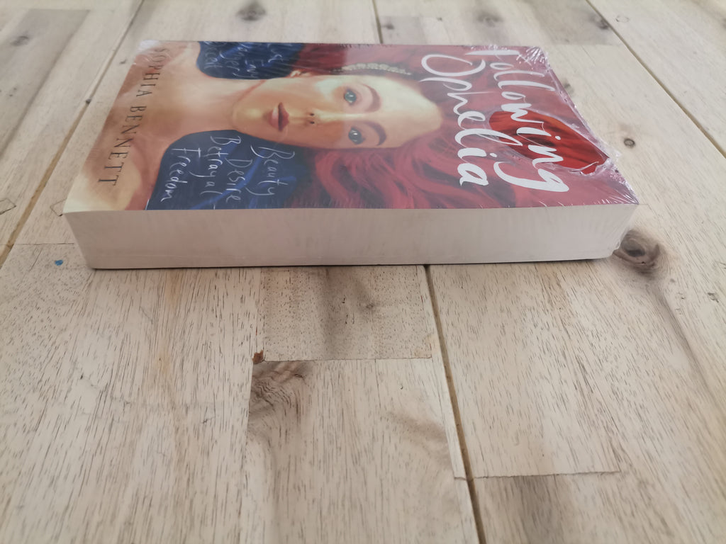 Following Ophelia – Sophia Bennett