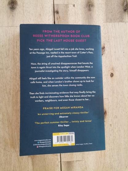 The Last to Vanish – Megan Miranda