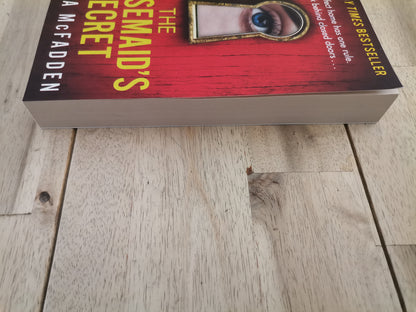 The Housemaid Is Watching by Freida McFadden