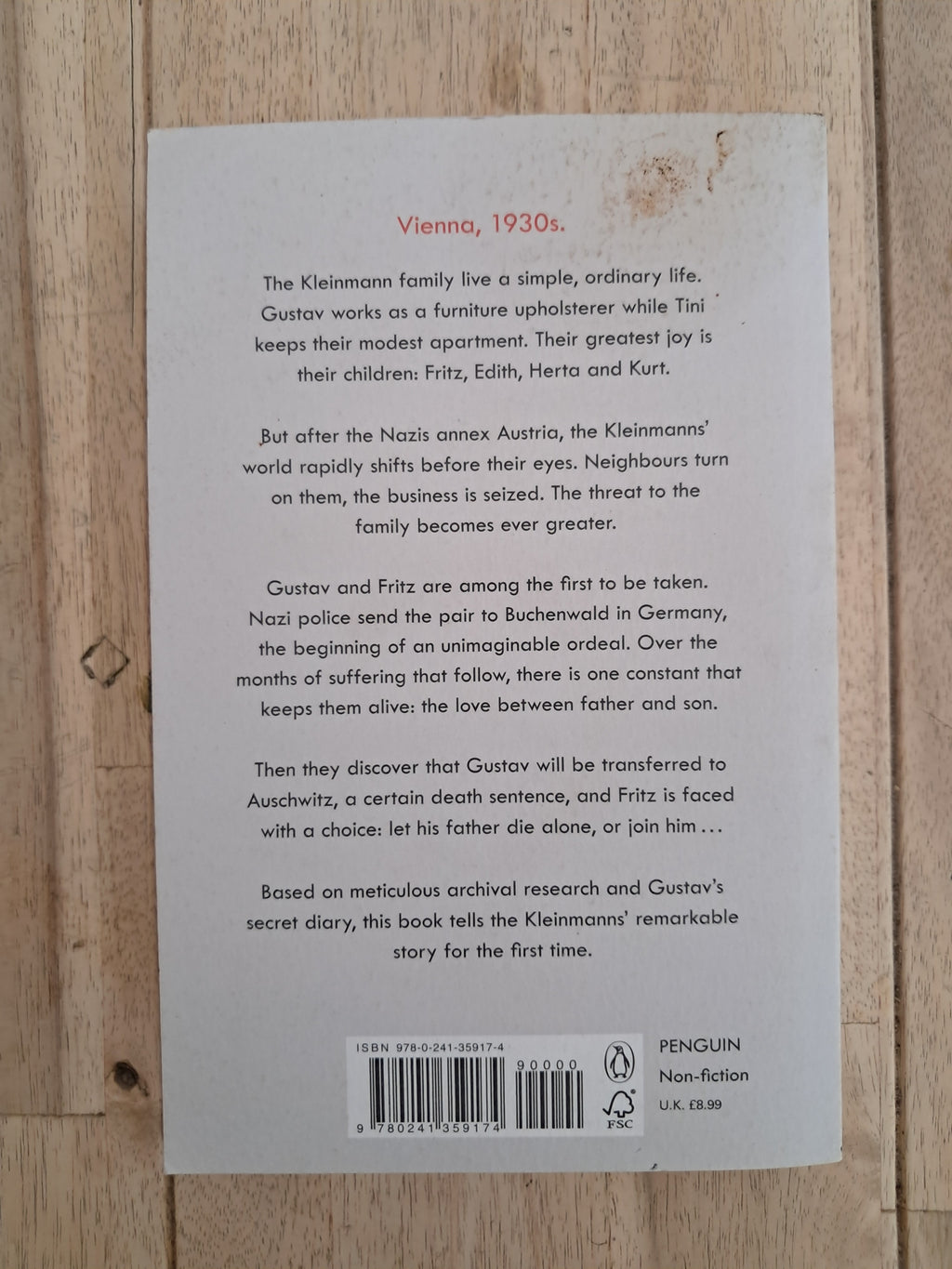 The Boy Who Followed His Father into Auschwitz – Jeremy Dronfield