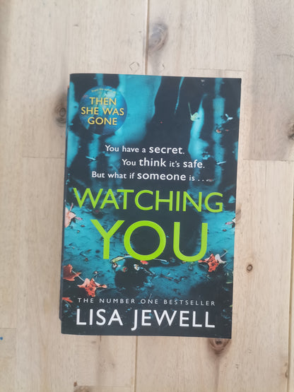 Watching You – Lisa Jewell