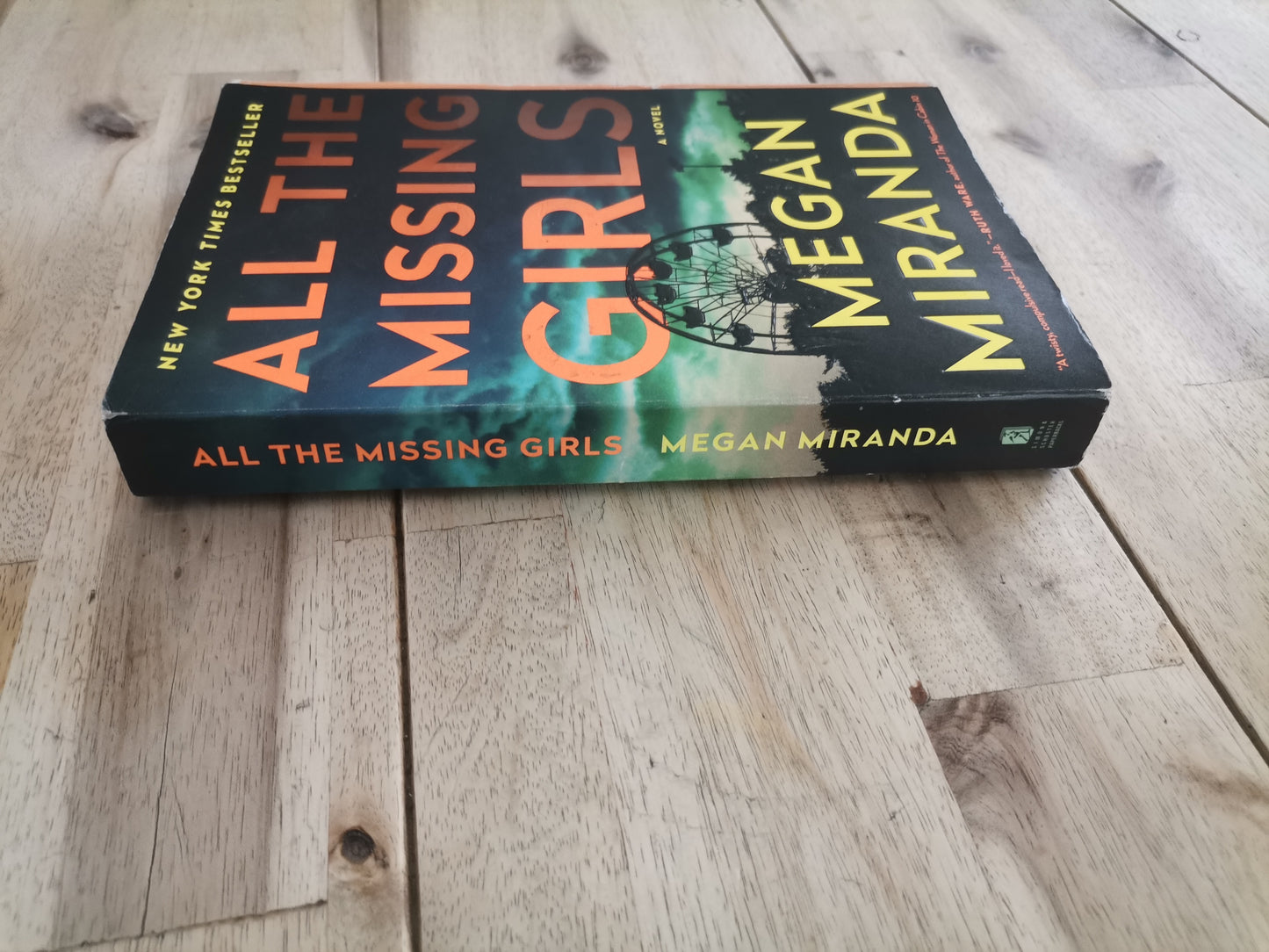 All the Missing Girls – Megan Miranda