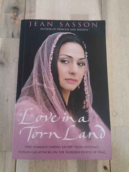 Love in a Torn Land - Jean Sasson