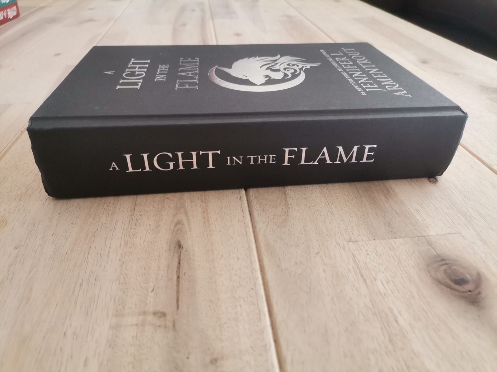 A Light in the Flame – Jennifer L. Armentrout