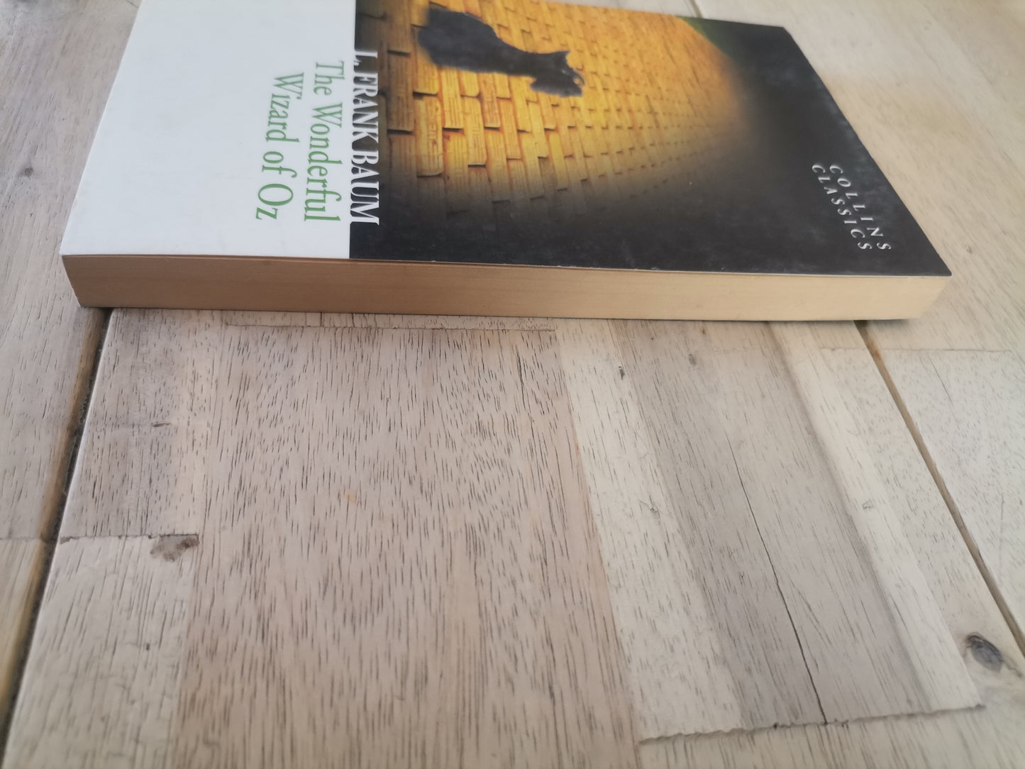 The Wonderful Wizard of Oz by L. Frank Baum - Collins Classics