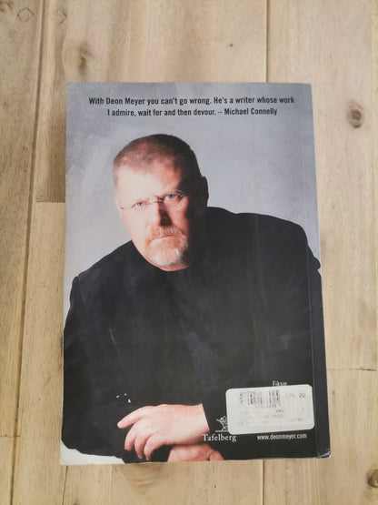 Wie met vuur speel — Deon Meyer