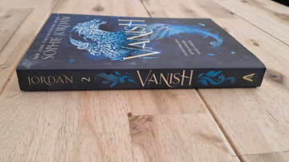 Vanish – Sophie Jordan