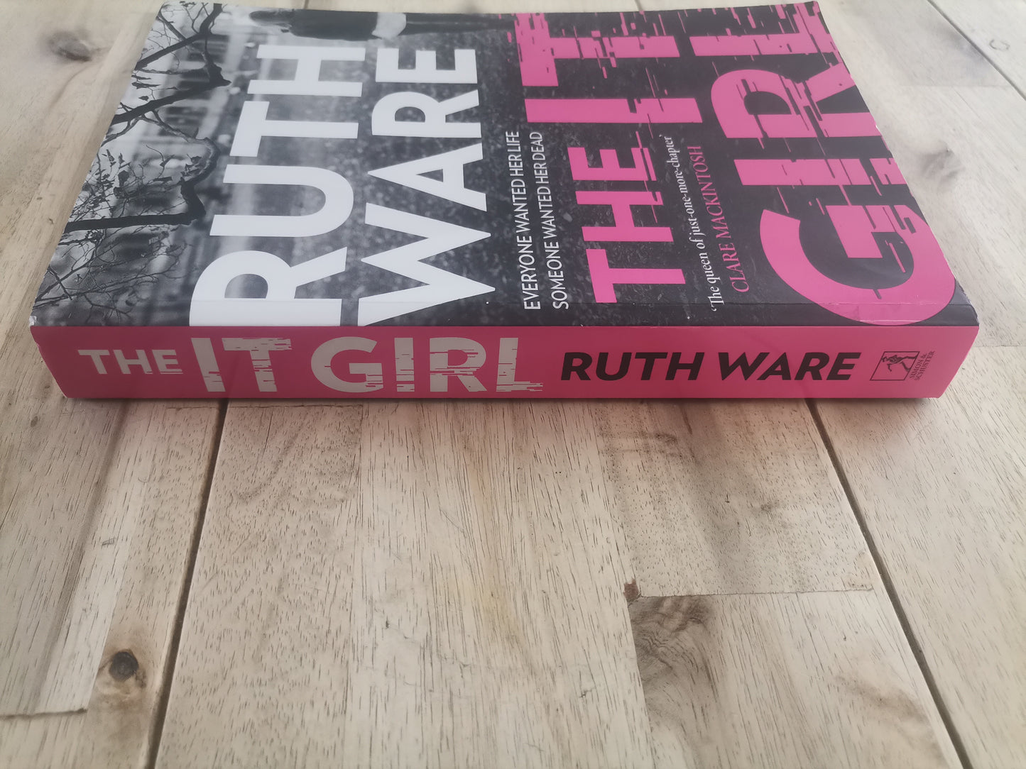 The It Girl – Ruth Ware