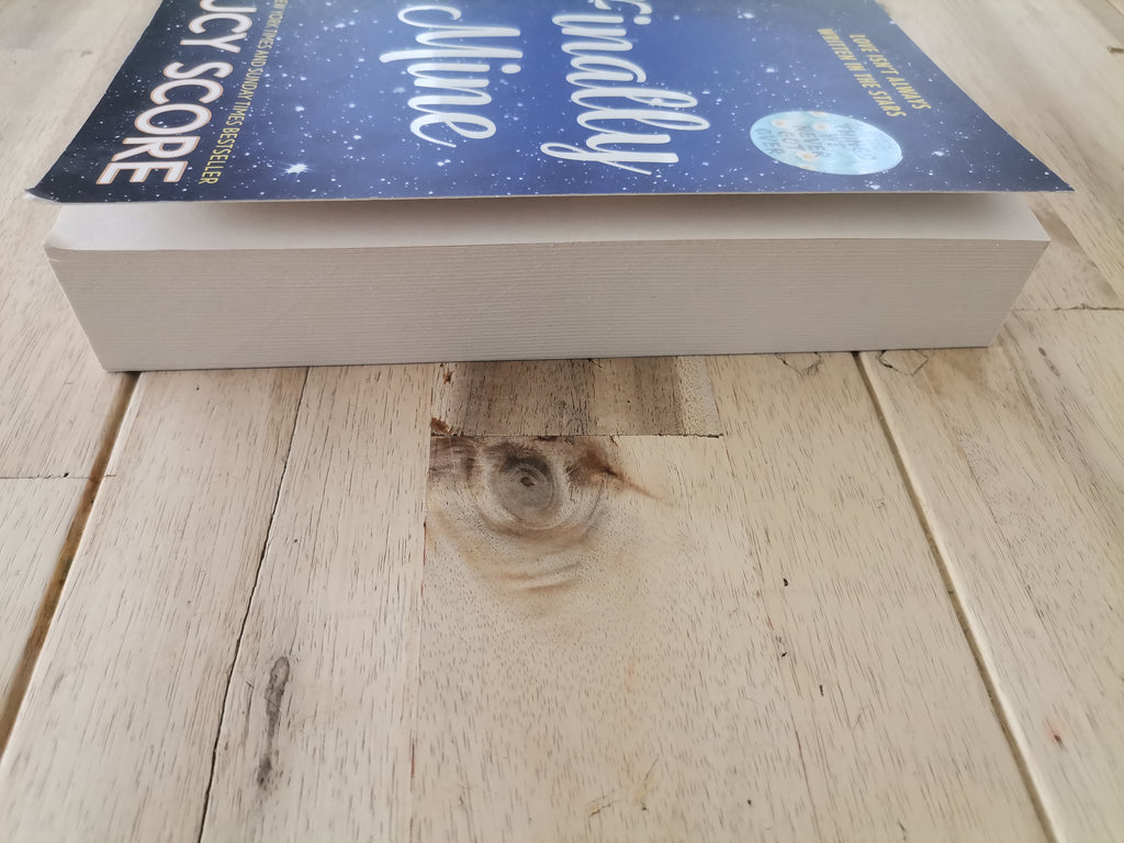 Finally Mine – Lucy Score