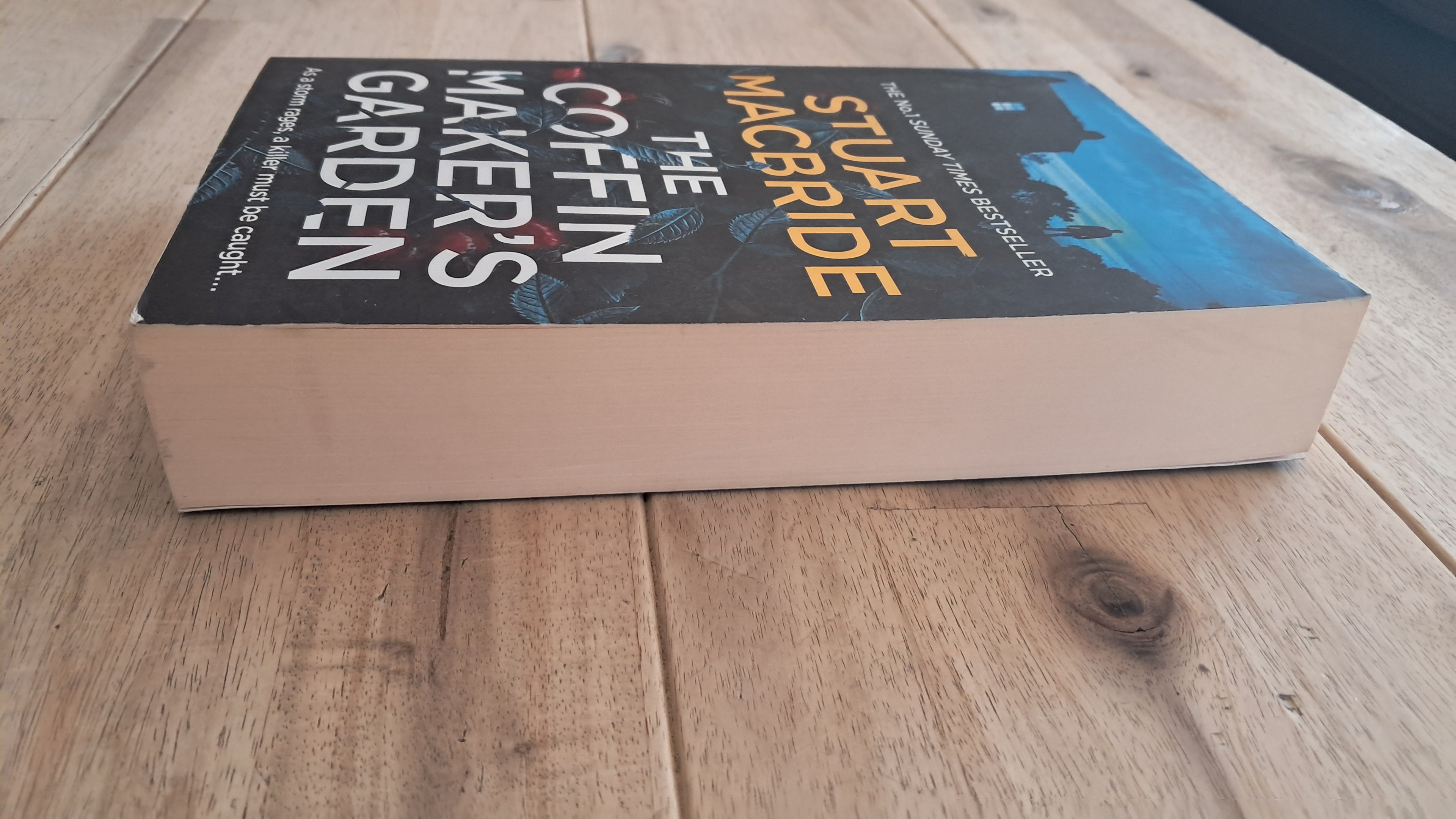 The Coffinmaker's Garden – Stuart MacBride
