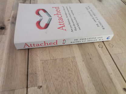 Attached - Dr. Amir Levine & Rachel S.F. Heller (Paperback)