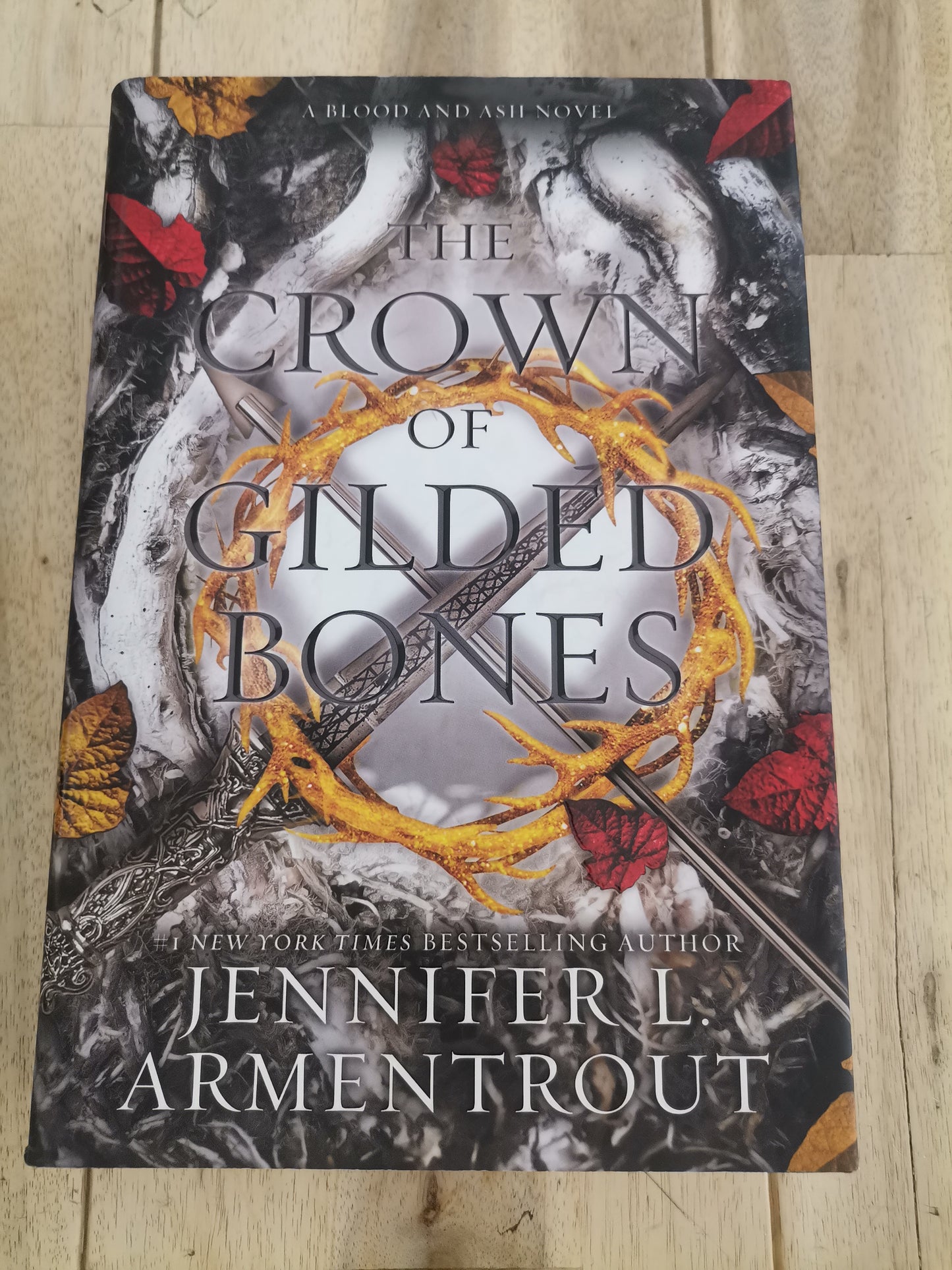 The Crown of Gilded Bones — Jennifer L. Armentrout