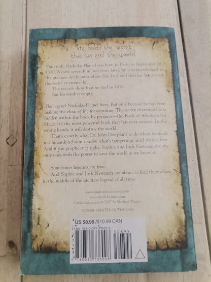 The Alchemyst: The Secrets of the Immortal Nicholas Flamel by Michael Scott