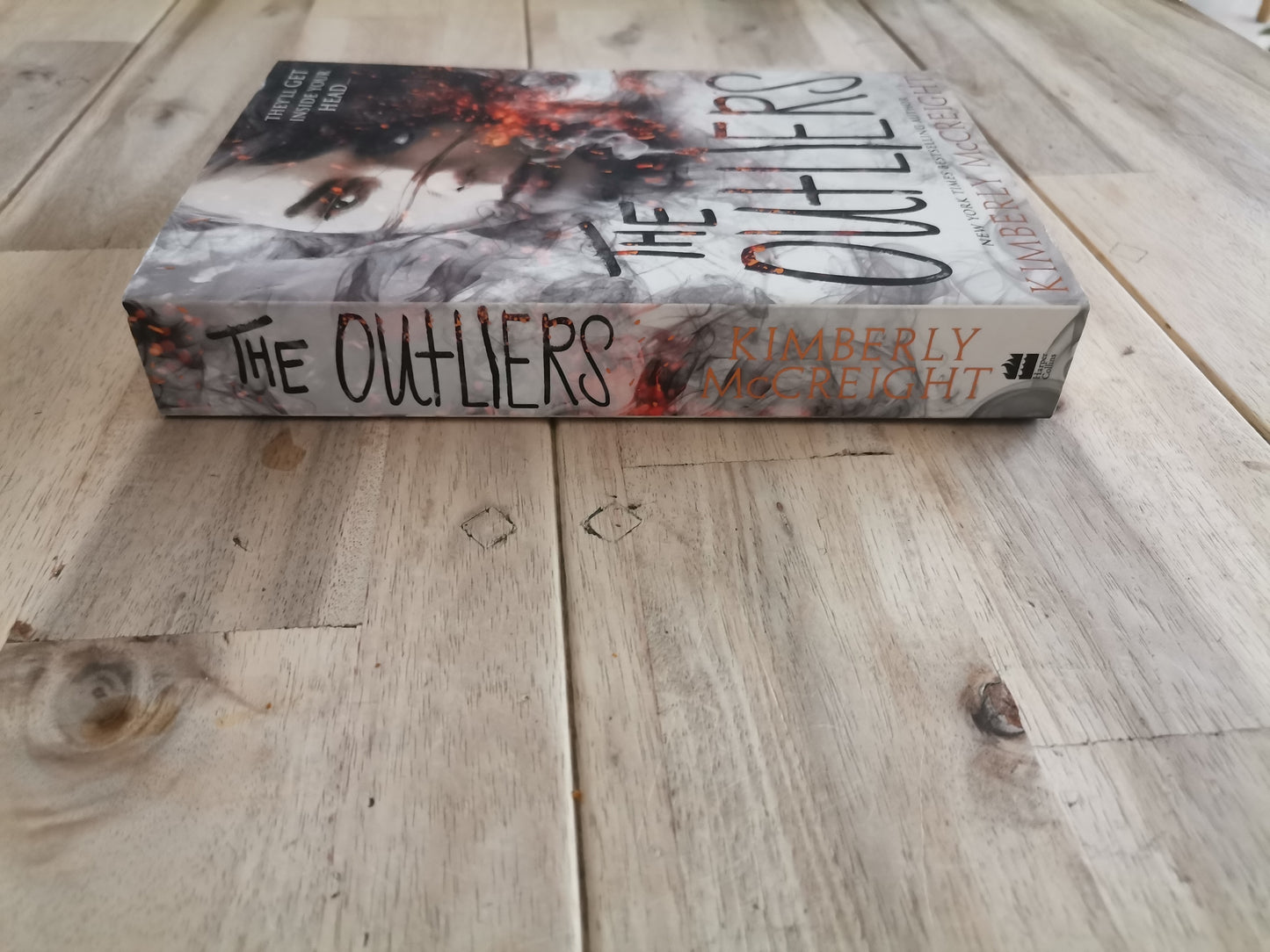 The Outliers — Kimberly McCreight