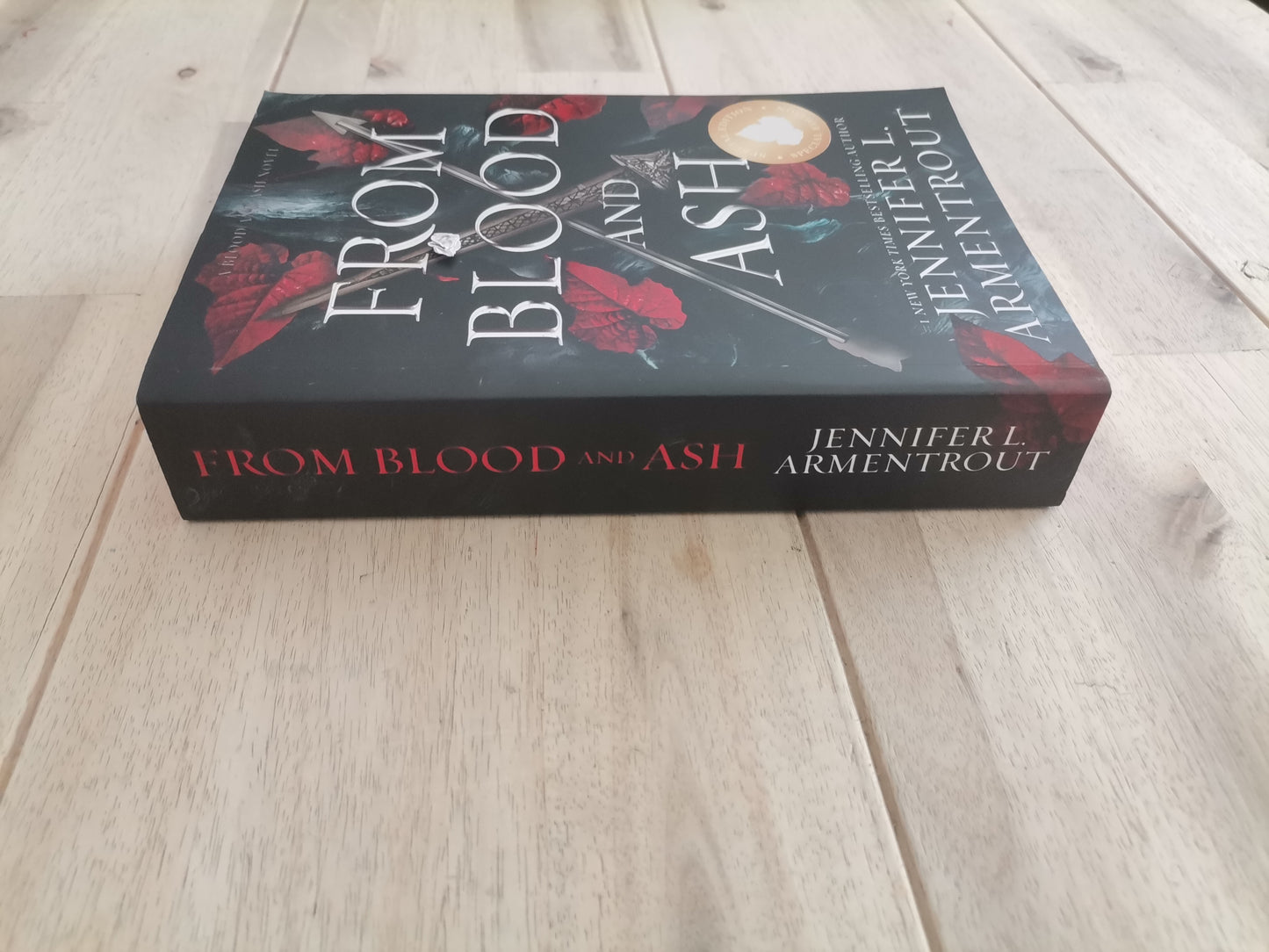 From Blood and Ash – Jennifer L. Armentrout