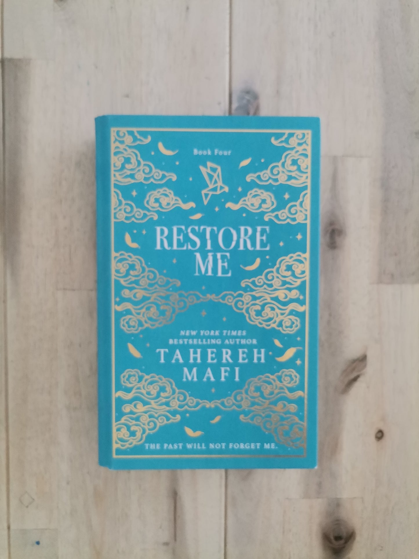 Restore Me (Collector's Edition) – Tahereh Mafi