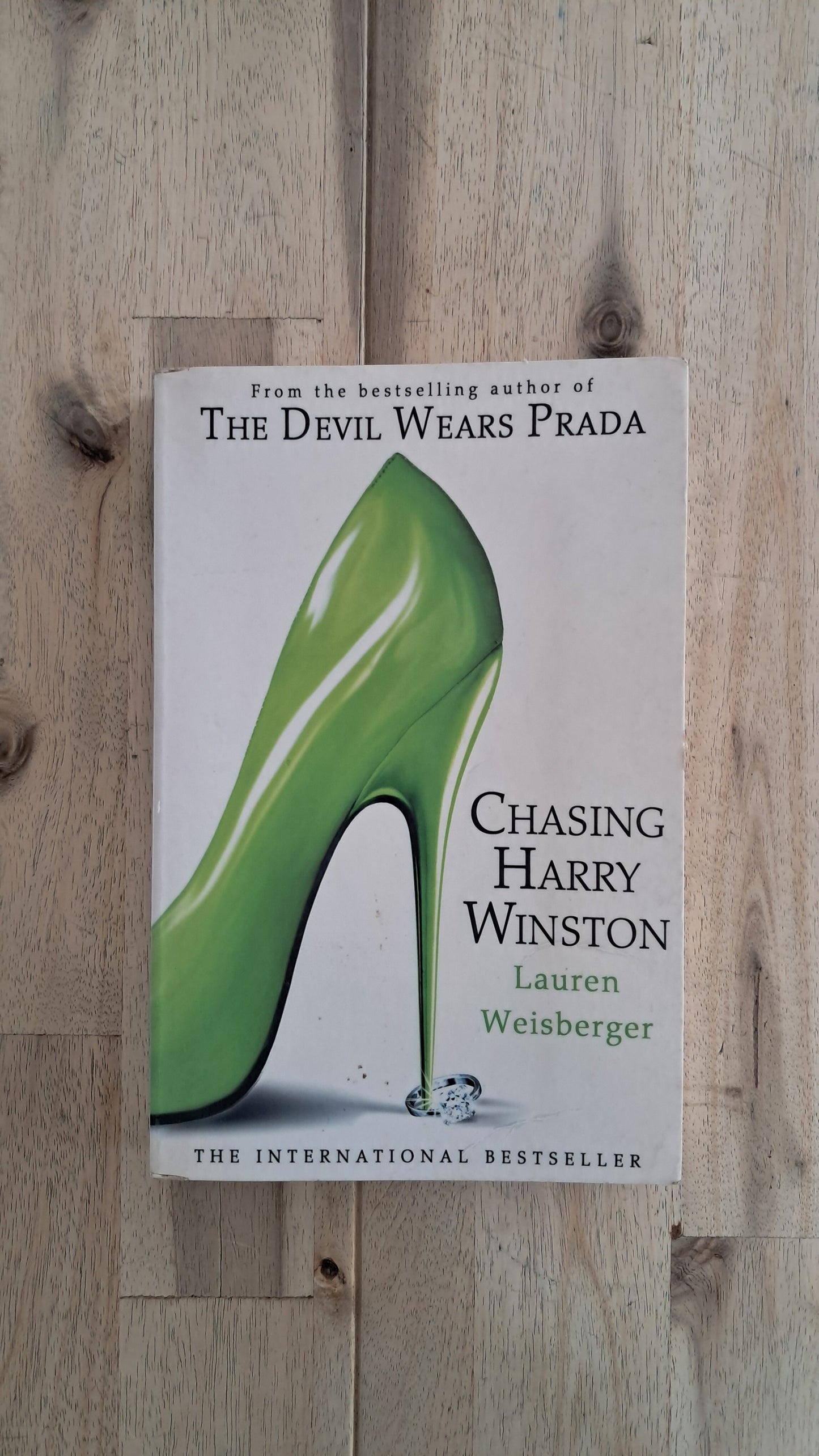 Chasing Harry Winston – Lauren Weisberger
