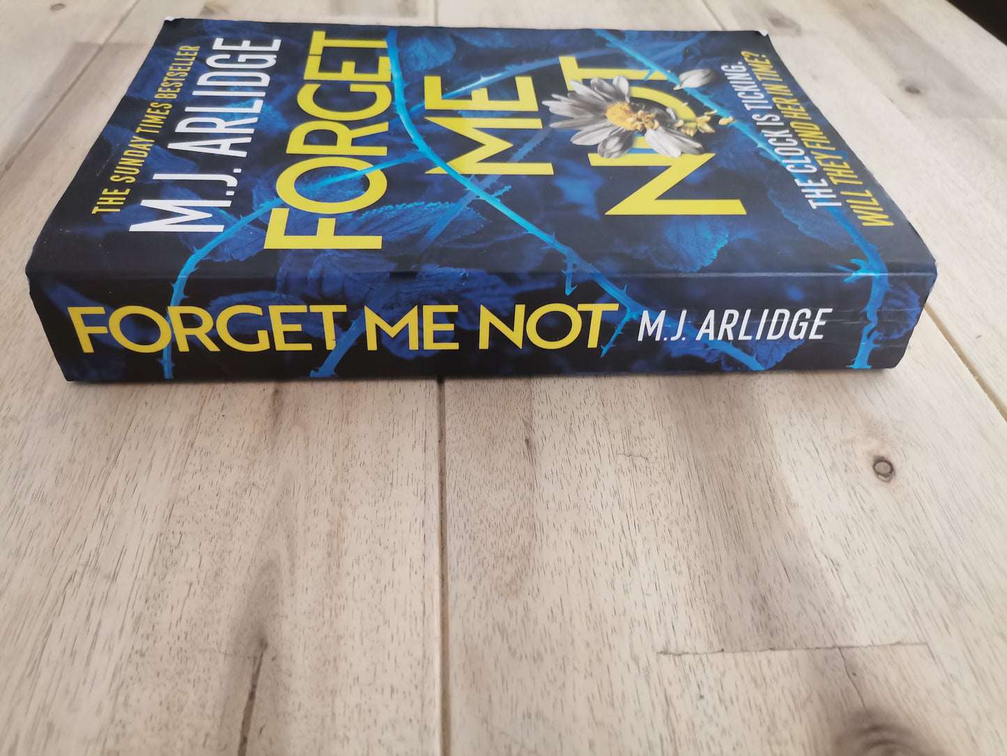 Forget Me Not – M.J. Arlidge