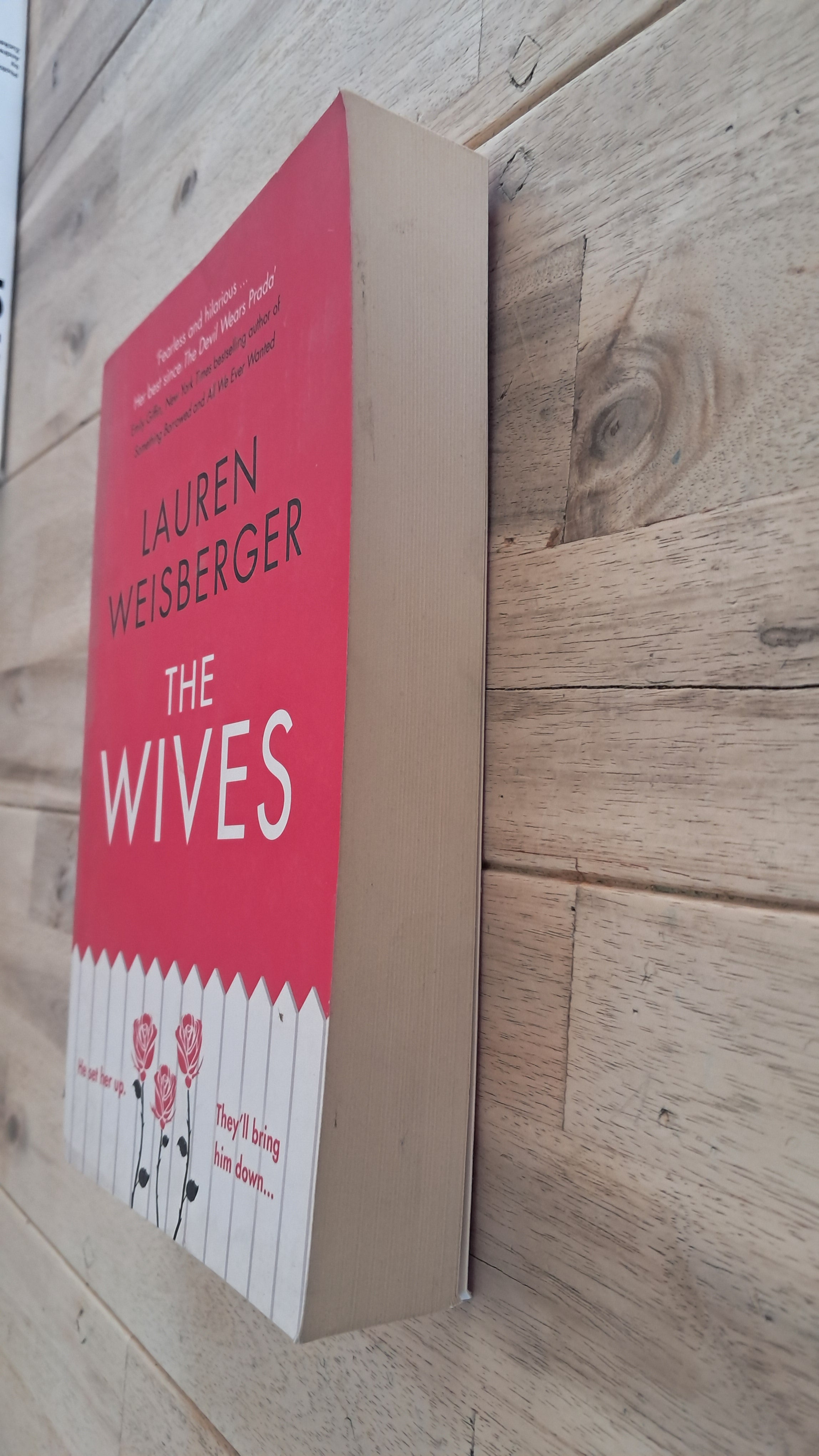 The Wives – Lauren Weisberger