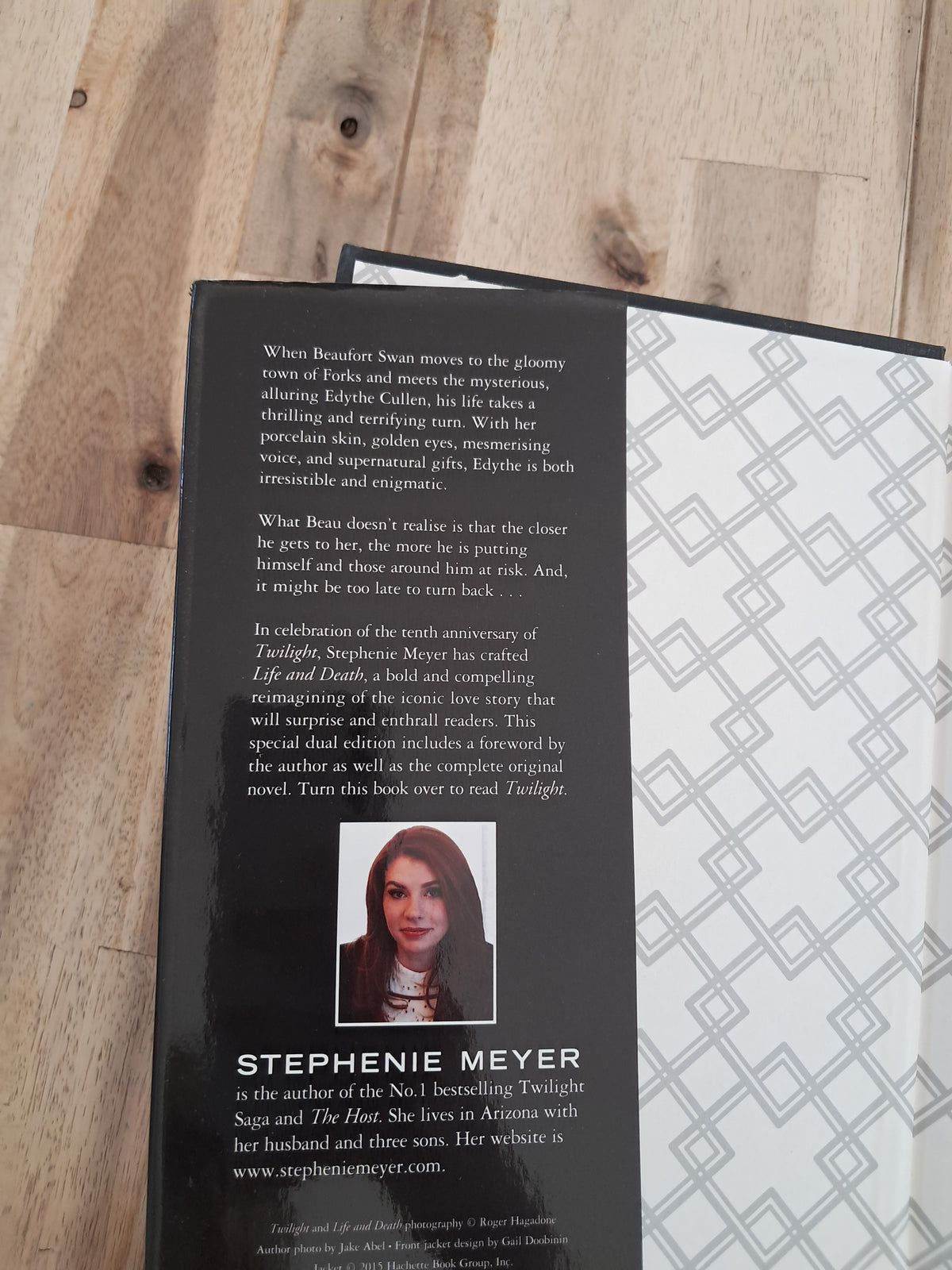 Life and Death: Twilight Reimagined – Stephenie Meyer