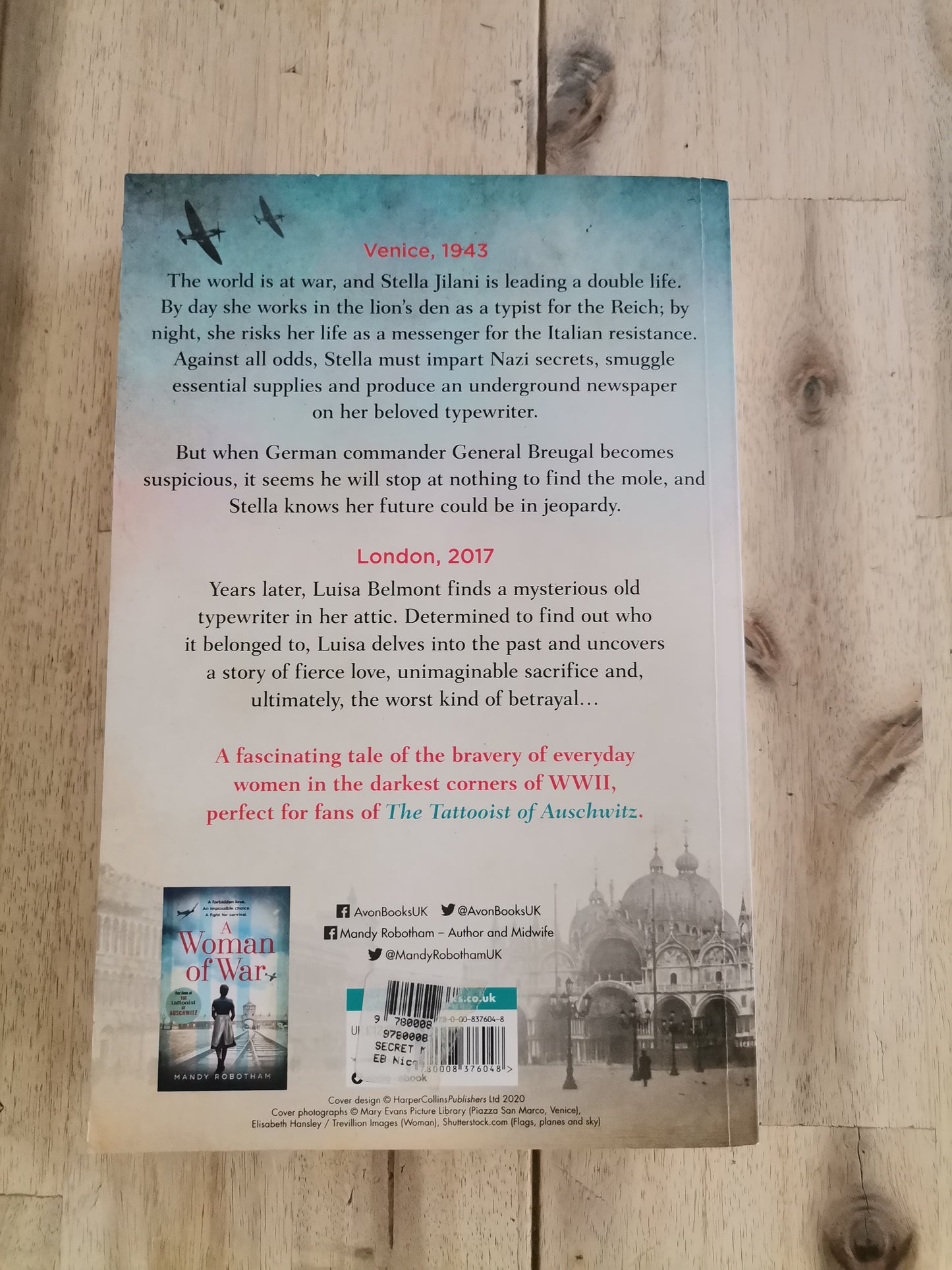 The Secret Messenger by Mandy Robotham