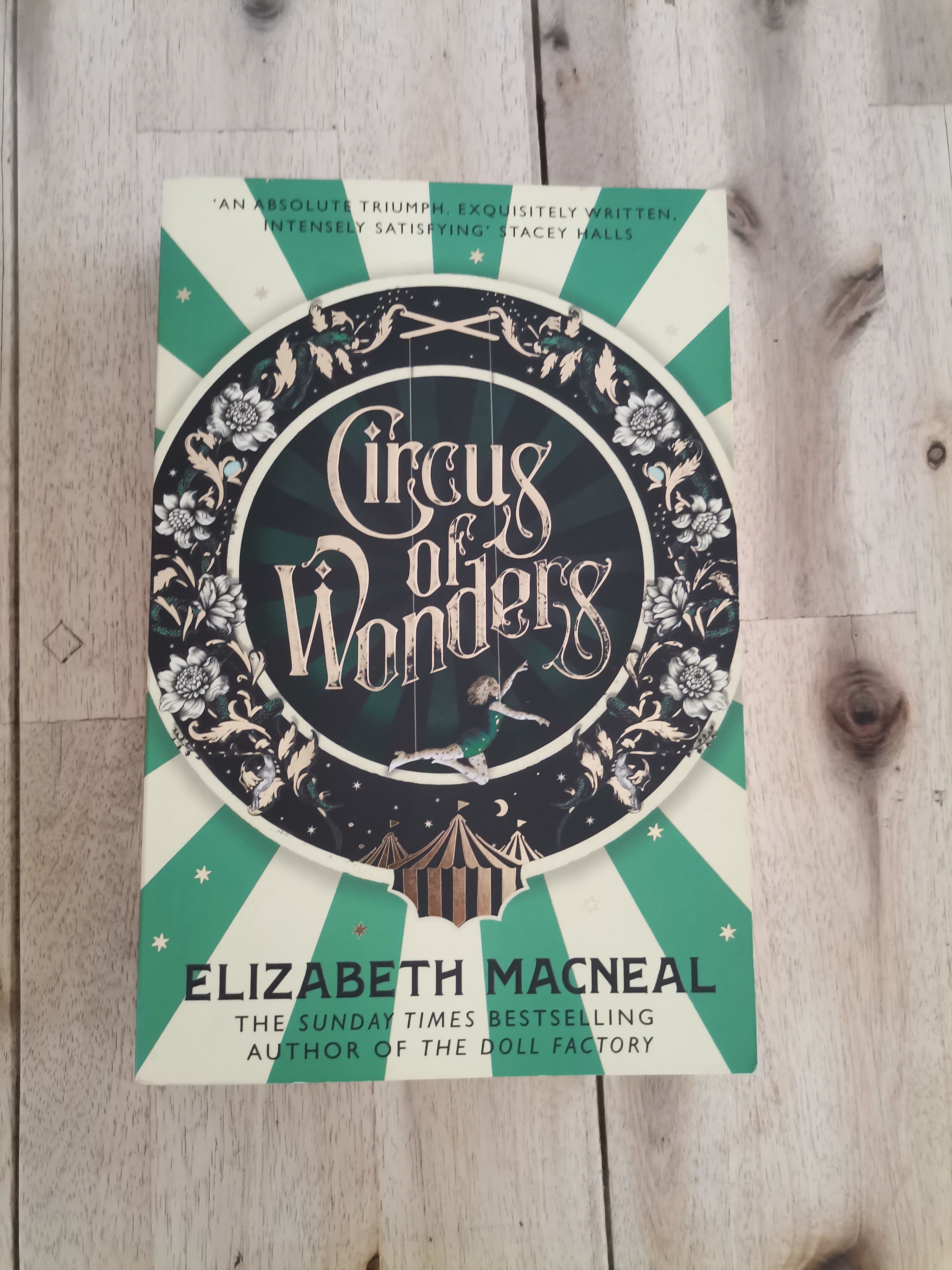 Circus of Wonders – Elizabeth Macneal