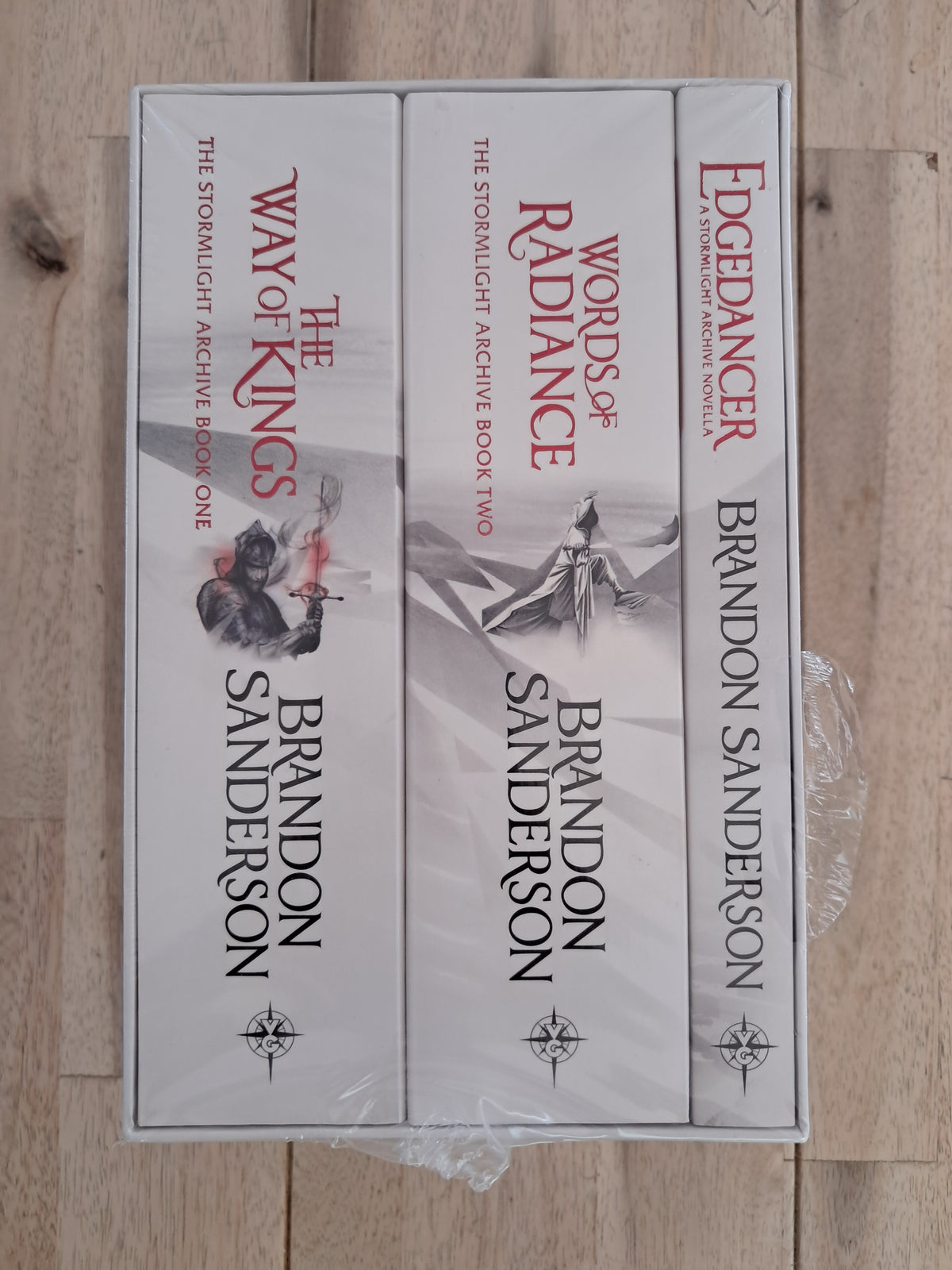 The Stormlight Archive Box Set: Books 1-3 (The Stormlight Archive #1-3) – Brandon Sanderson
