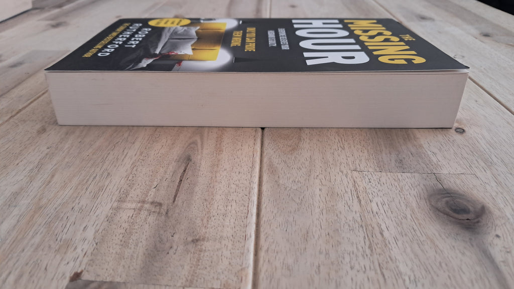 The Missing Hour – Robert Rutherford