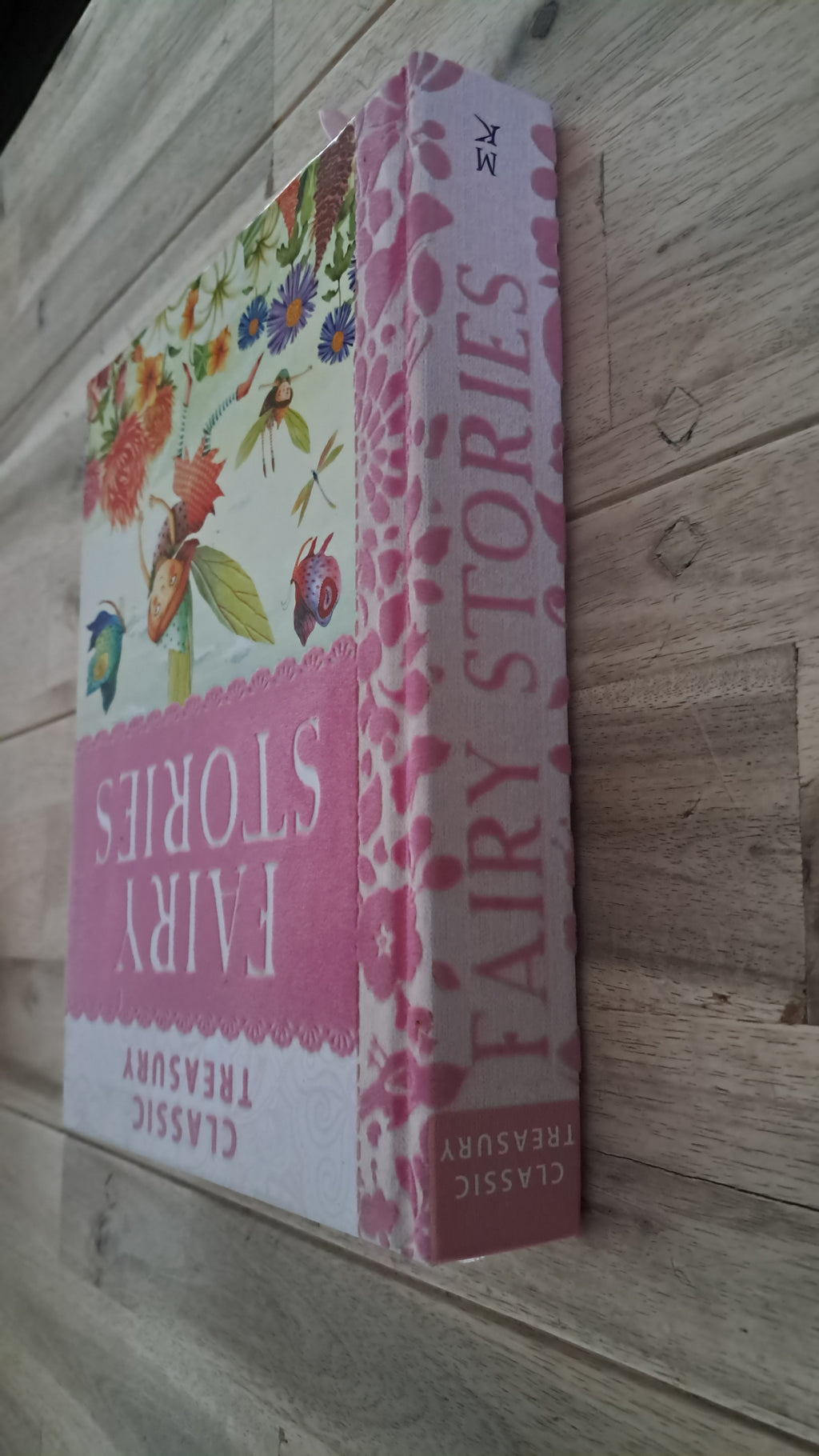 Classic Treasury of Fairy Stories – Miles Kelly