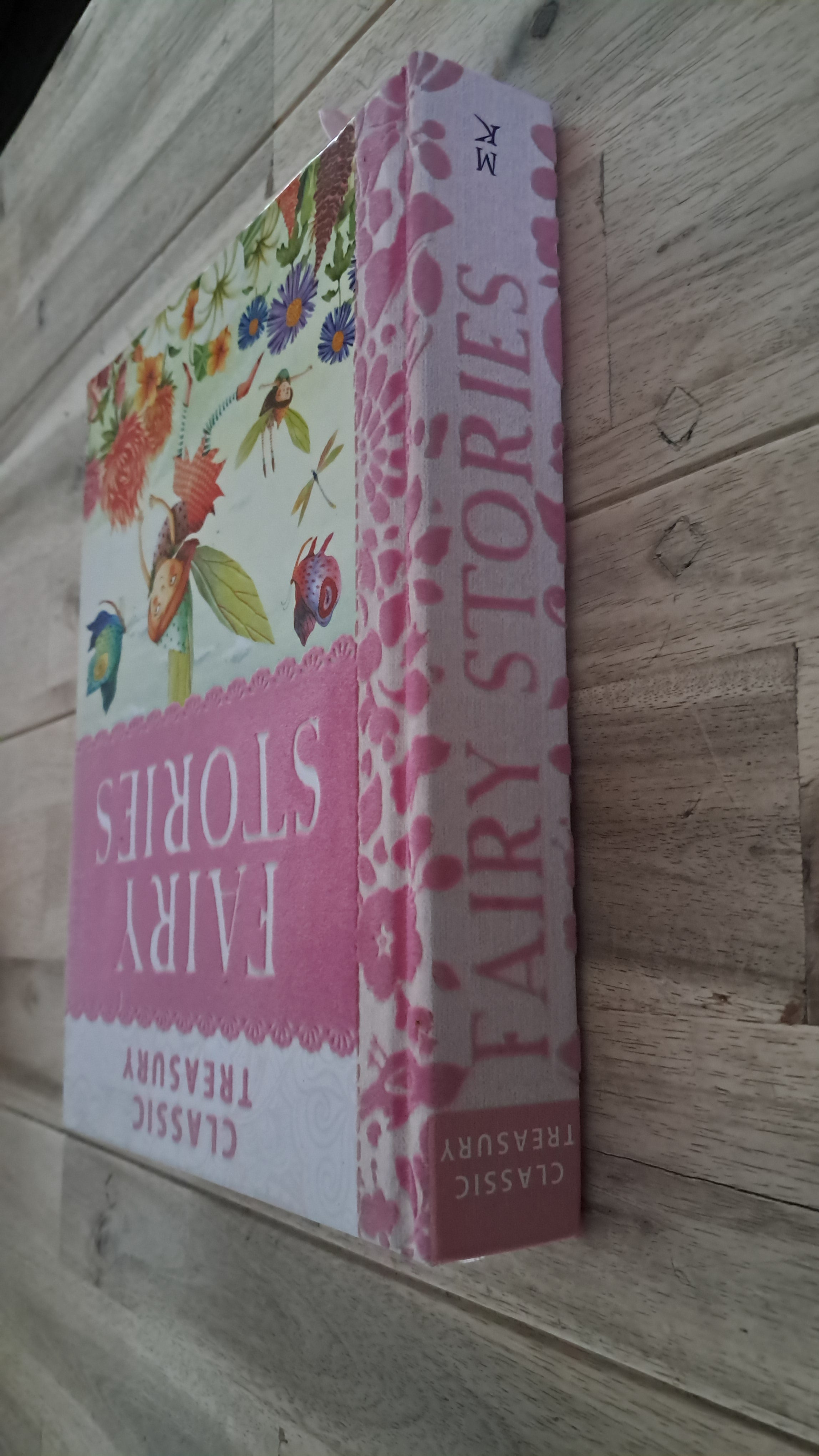 Classic Treasury of Fairy Stories – Miles Kelly