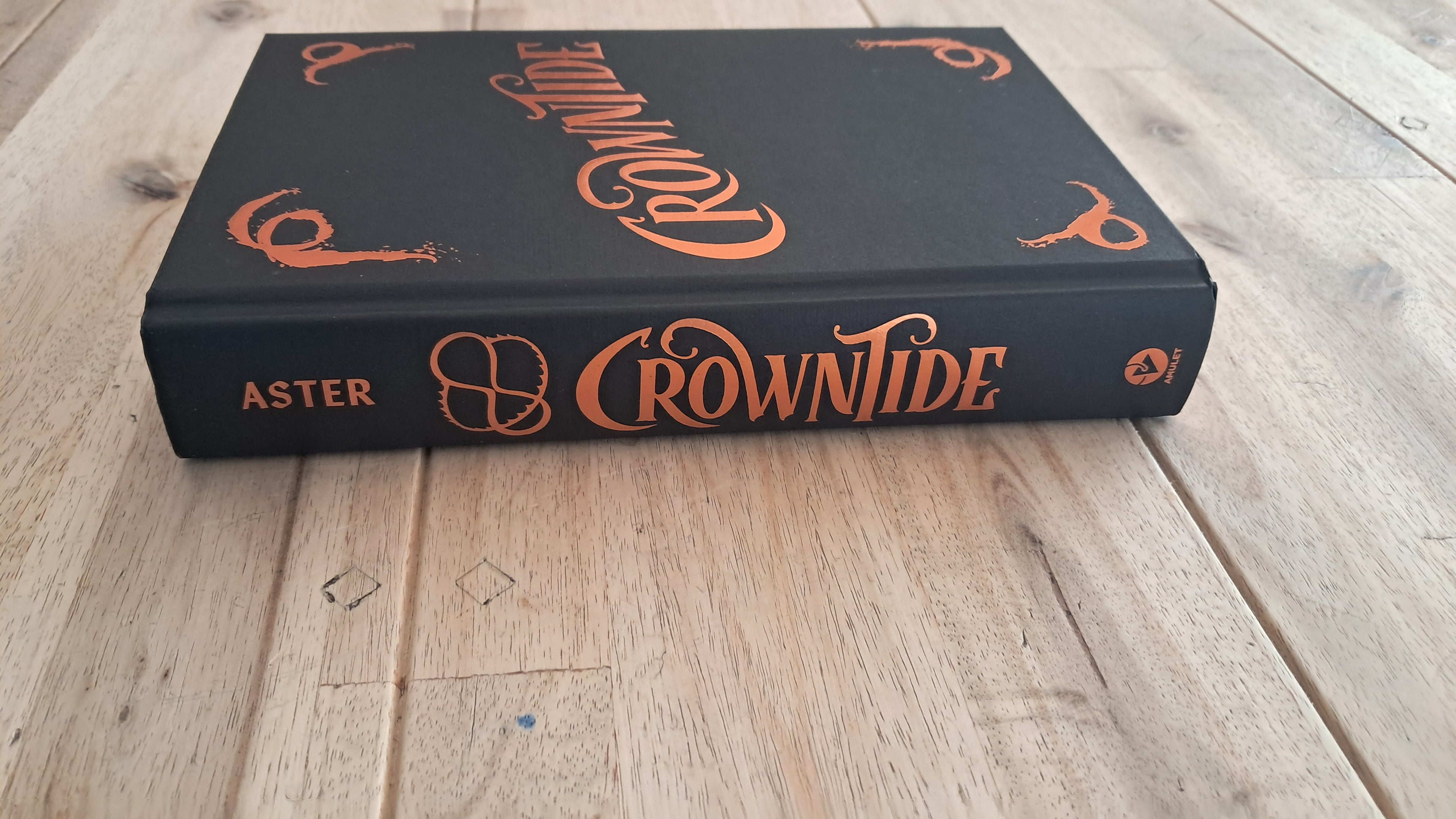 Crowntide (Book 4) – Alex Aster