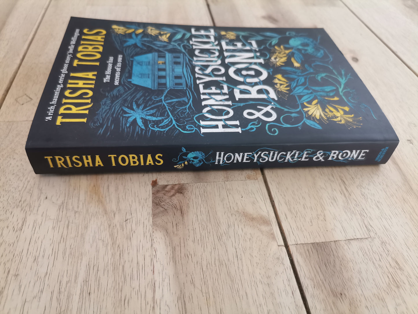 Honeysuckle and Bone – Trisha Tobias