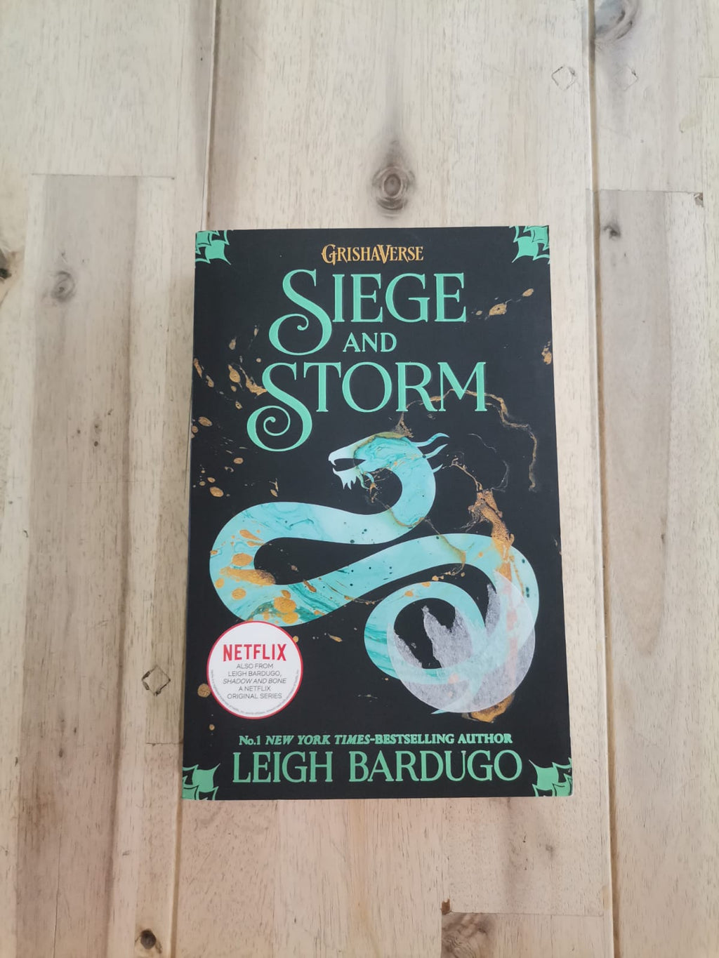 Siege and Storm – Leigh Bardugo