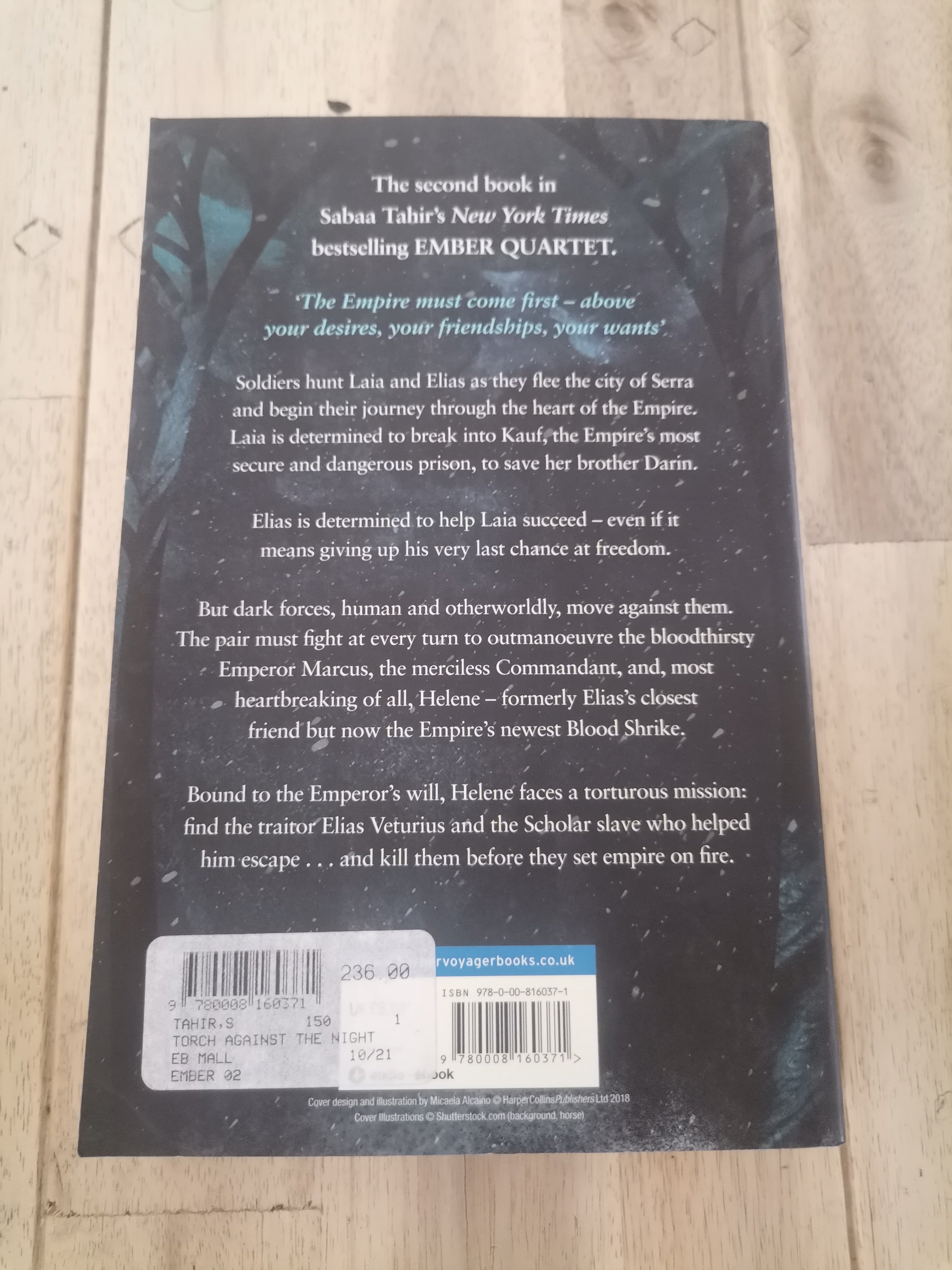 A Torch Against the Night - Sabaa Tahir (Paperback)