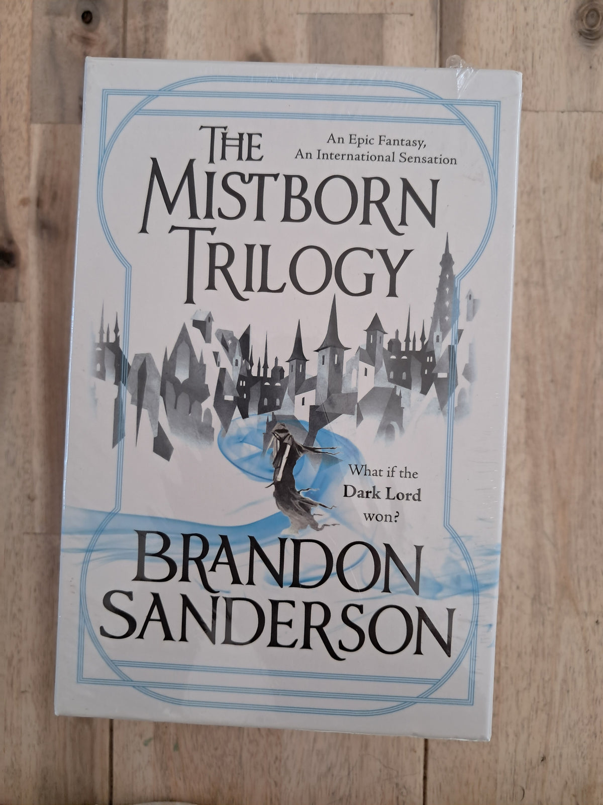 Mistborn Trilogy Boxed Set (Mistborn Era One #1-3) – Brandon Sanderson