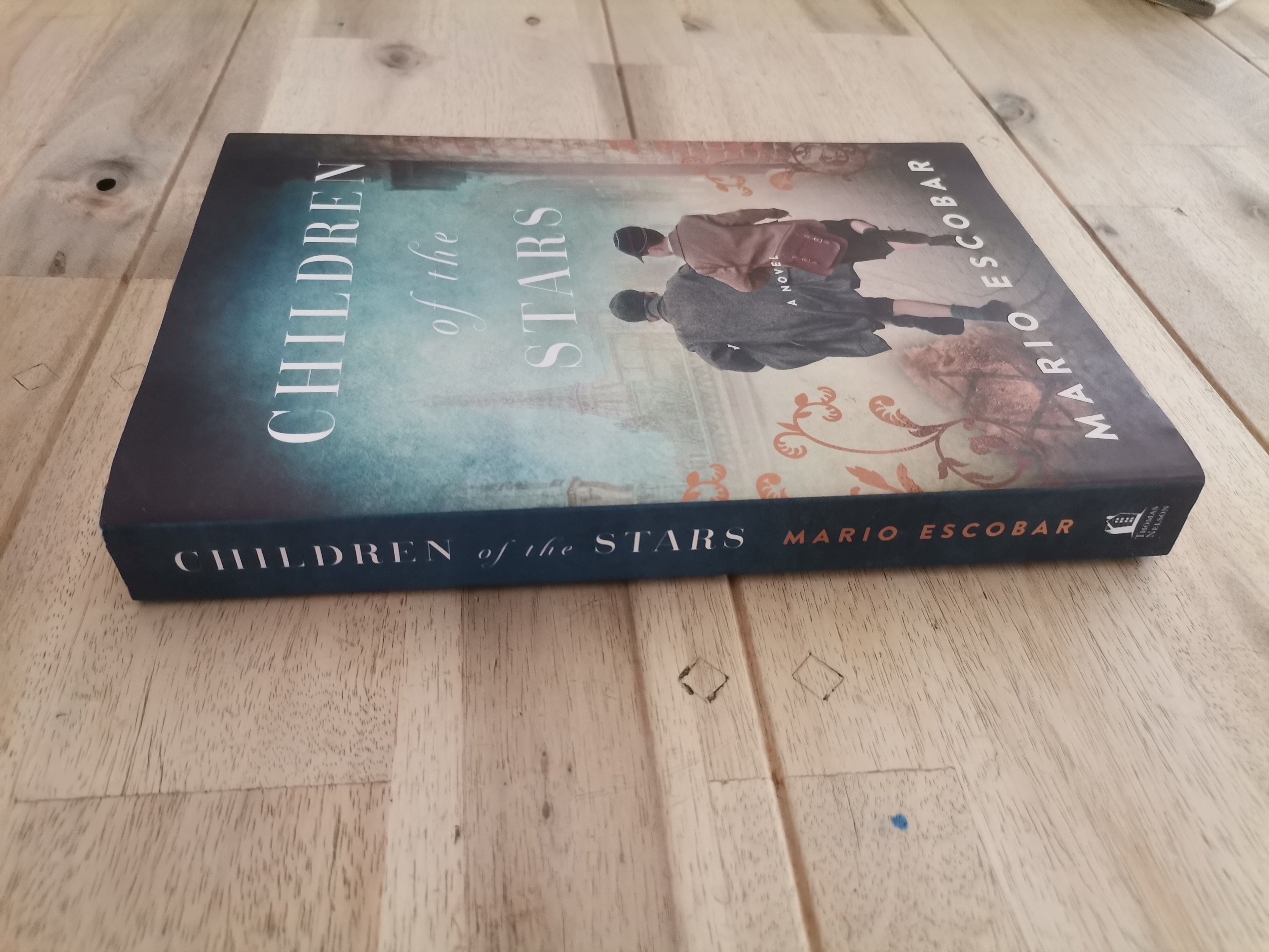 Children of the Stars – Mario Escobar