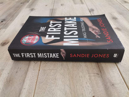 The First Mistake – Sandie Jones