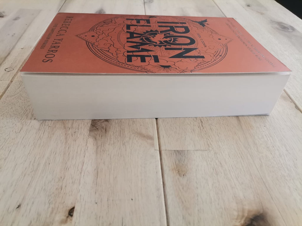 Iron Flame – Rebecca Yarros