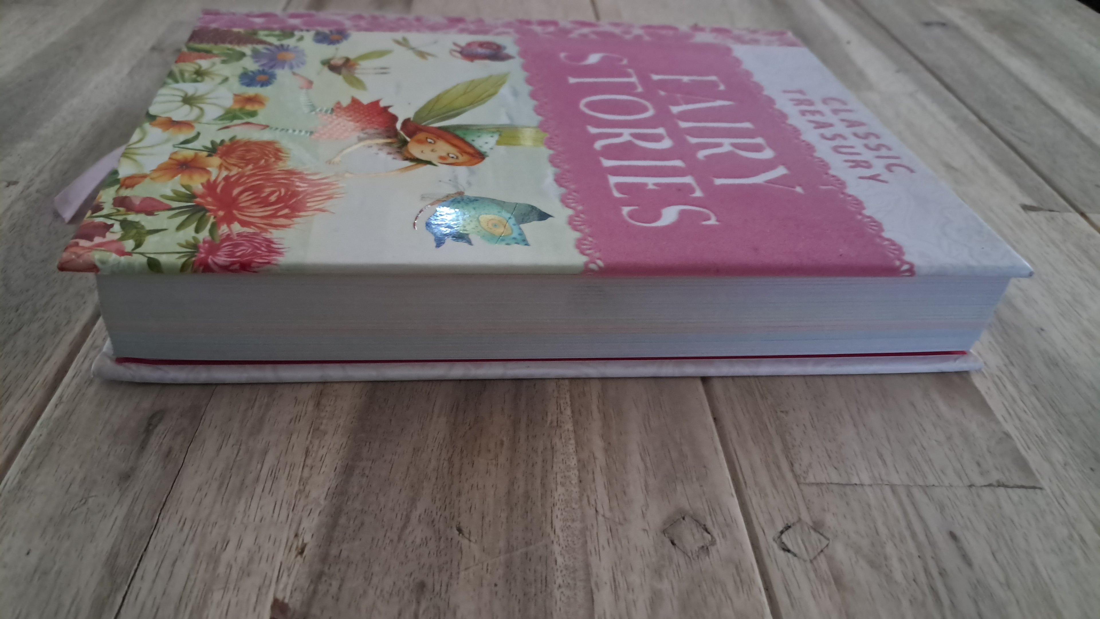 Classic Treasury of Fairy Stories – Miles Kelly