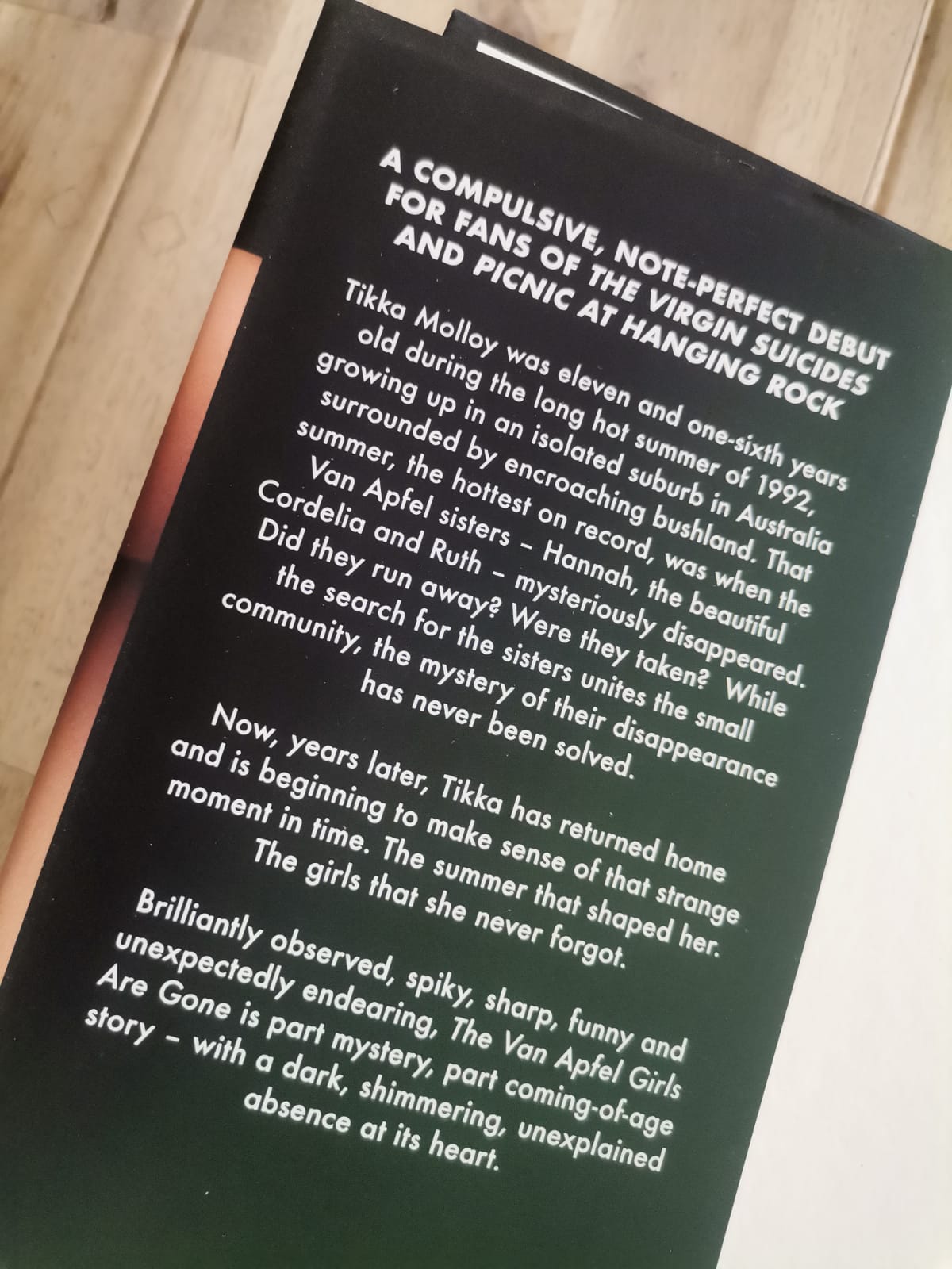 The Van Apfel Girls Are Gone – Felicity McLean