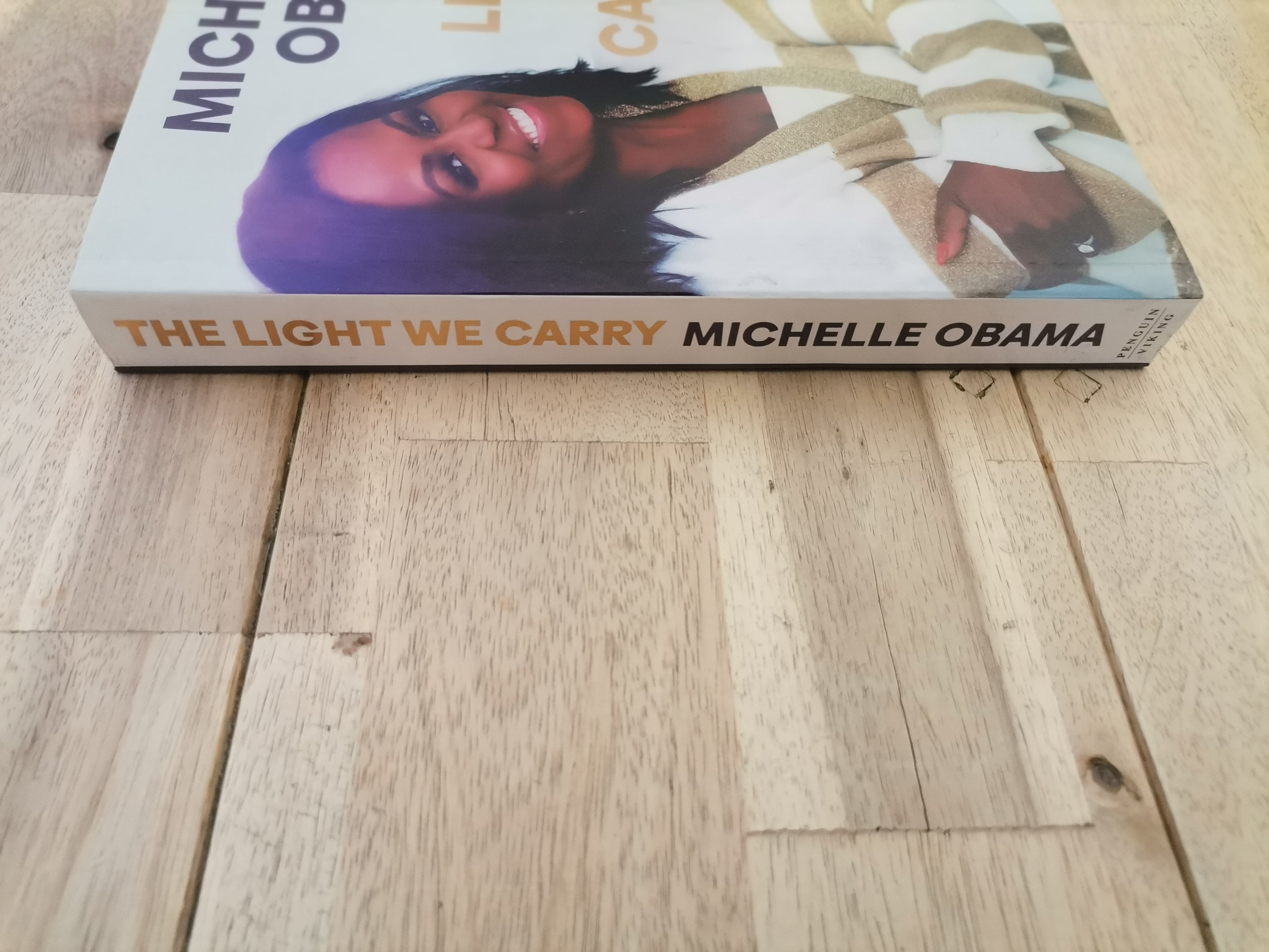 The Light We Carry - Michelle Obama