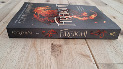 Firelight – Sophie Jordan
